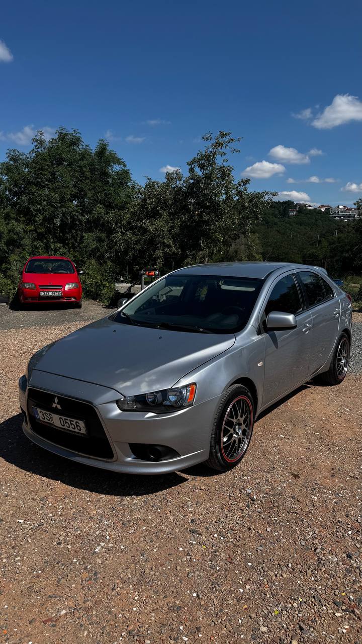 Mitsubishi Lancer 1.5 бензин – 2009