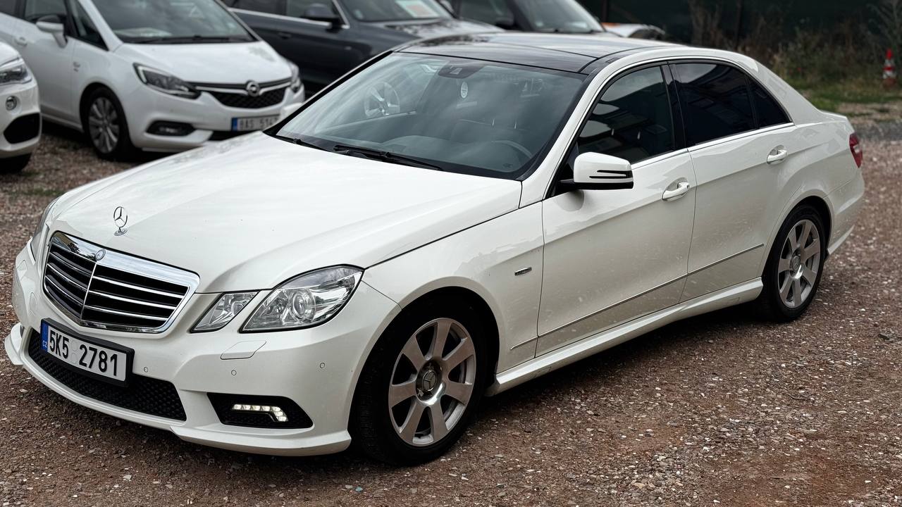 Mercedes-Benz E 320 CDI Avantgarde AMG Paket – 2011